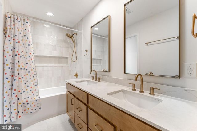 411 FARMHILL DR, State College, PA 16801