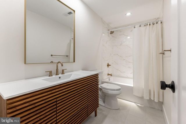 411 FARMHILL DR, State College, PA 16801