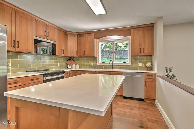 224 Greenway Road, Bristol, TN 37620