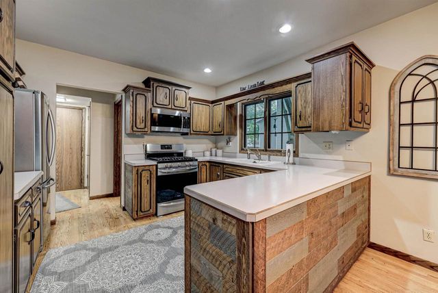 510 ROSEHILL ROAD, Kaukauna, WI 54130