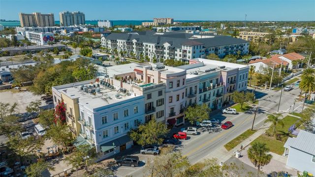 430 KUMQUAT COURT 202, Sarasota, FL 34236