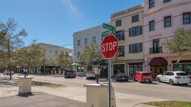 430 KUMQUAT COURT 202, Sarasota, FL 34236