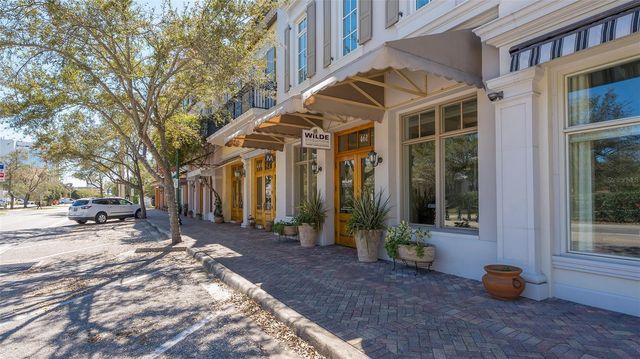 430 KUMQUAT COURT 202, Sarasota, FL 34236