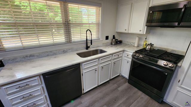 101 Robin Hood Drive, Warner Robins, GA 31088