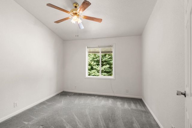 31 Arrow Ln, Newport, WA 99156