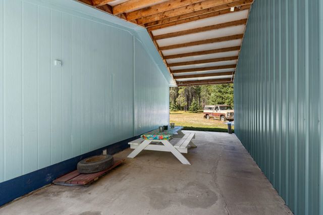 31 Arrow Ln, Newport, WA 99156