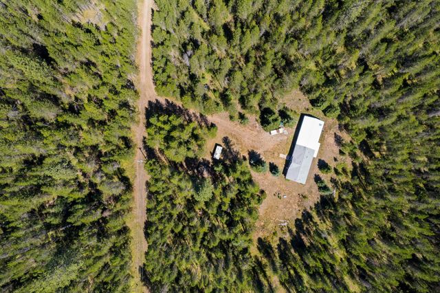 31 Arrow Ln, Newport, WA 99156