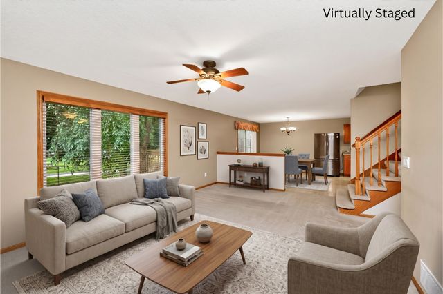 6827 NW 56th Street, Johnston, IA 50131