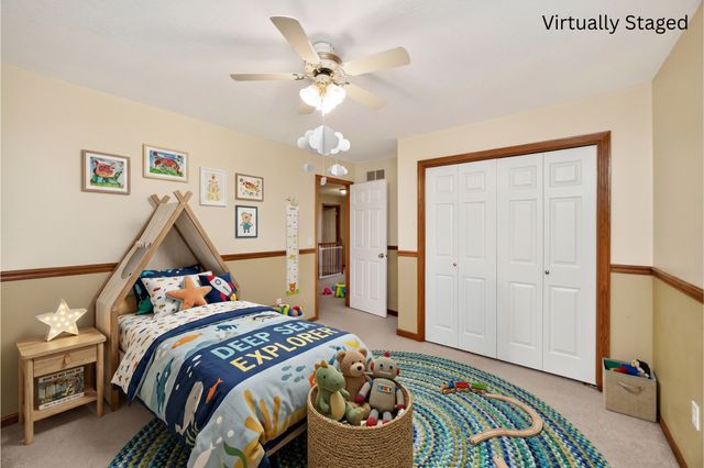 6827 NW 56th Street, Johnston, IA 50131