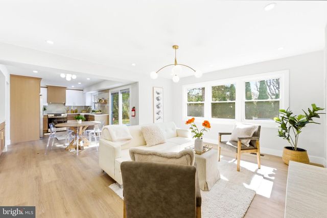 45 TENNYSON LN, Willingboro, NJ 08046