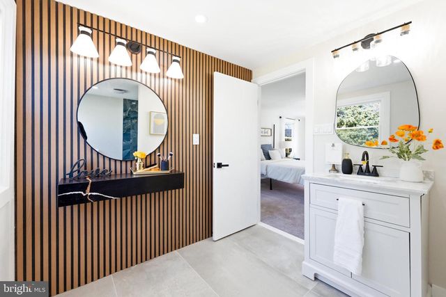 45 TENNYSON LN, Willingboro, NJ 08046