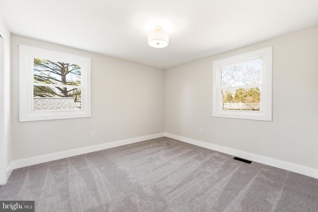 45 TENNYSON LN, Willingboro, NJ 08046