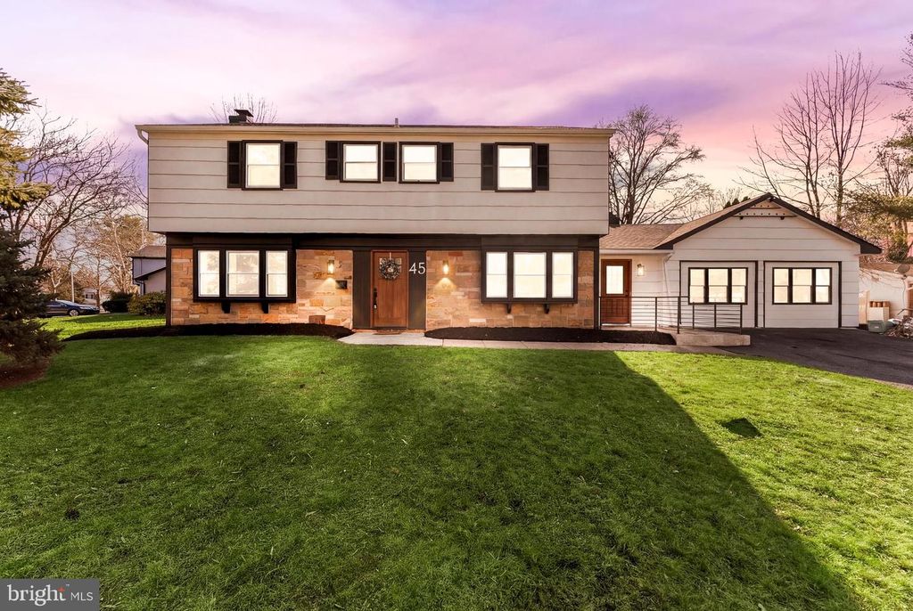 45 TENNYSON LN, Willingboro, NJ 08046