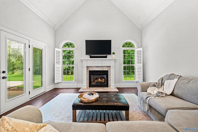178 Rainbow Glen Circle, Madison, AL 35758