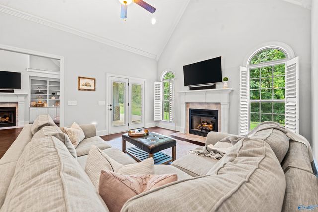 178 Rainbow Glen Circle, Madison, AL 35758