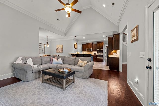 178 Rainbow Glen Circle, Madison, AL 35758