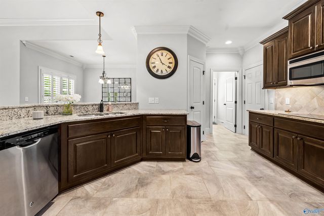 178 Rainbow Glen Circle, Madison, AL 35758