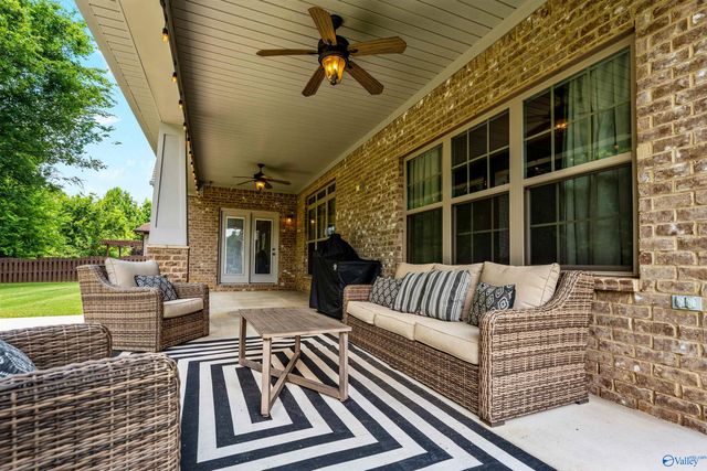 178 Rainbow Glen Circle, Madison, AL 35758