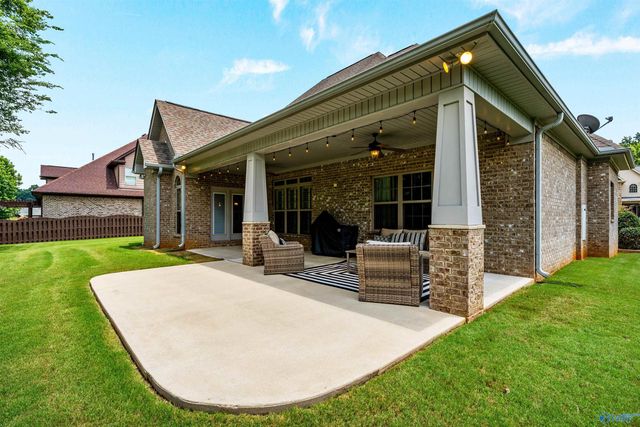 178 Rainbow Glen Circle, Madison, AL 35758
