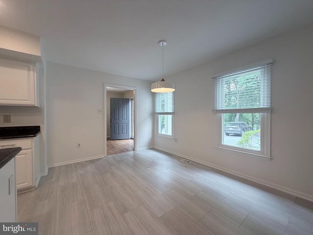 7418 CRESTBERRY LN, Bethesda, MD 20817
