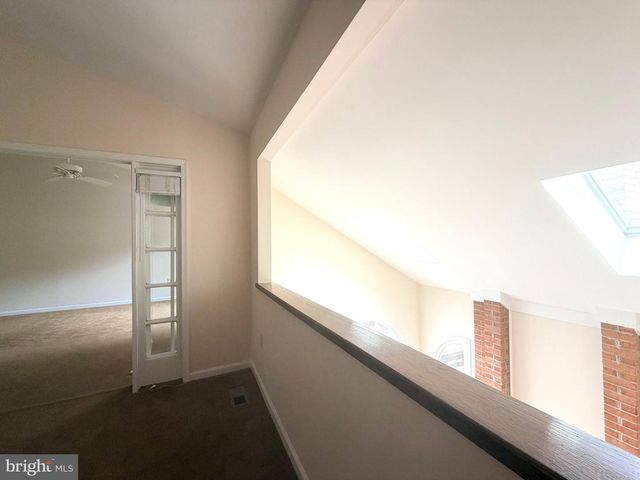 7418 CRESTBERRY LN, Bethesda, MD 20817