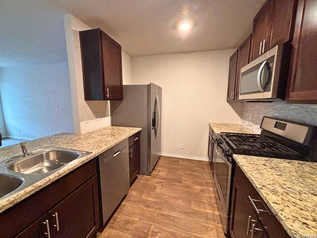 1070 Cozumel Emerald, San Antonio, TX 78253