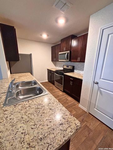 1070 Cozumel Emerald, San Antonio, TX 78253