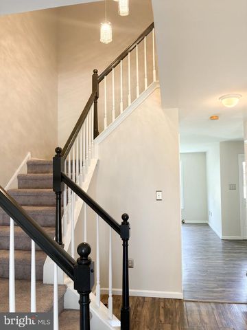 180 DEER RUN CT, Royersford, PA 19468
