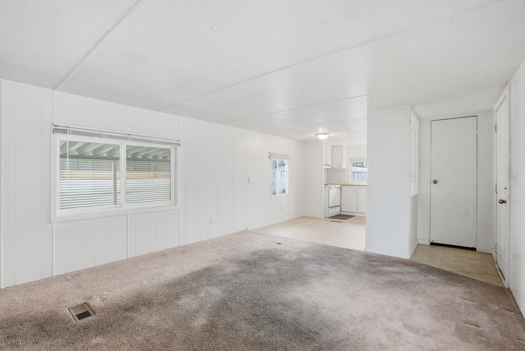 2311 W 16TH Ave, Spokane, WA 99224 photo 3