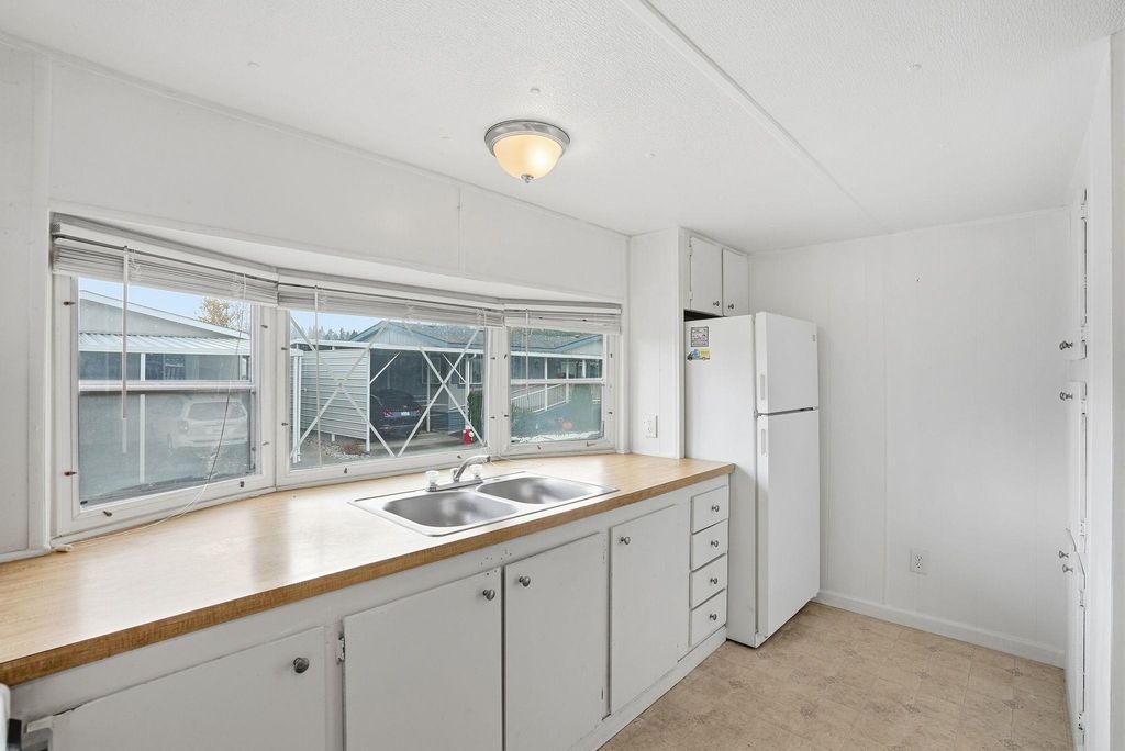 2311 W 16TH Ave, Spokane, WA 99224 photo 8