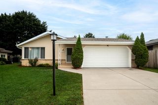 3530 Oakwood DRIVE, Racine, WI 53406