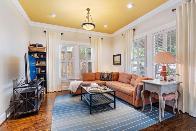 1421 Columbia Street, Houston, TX 77008