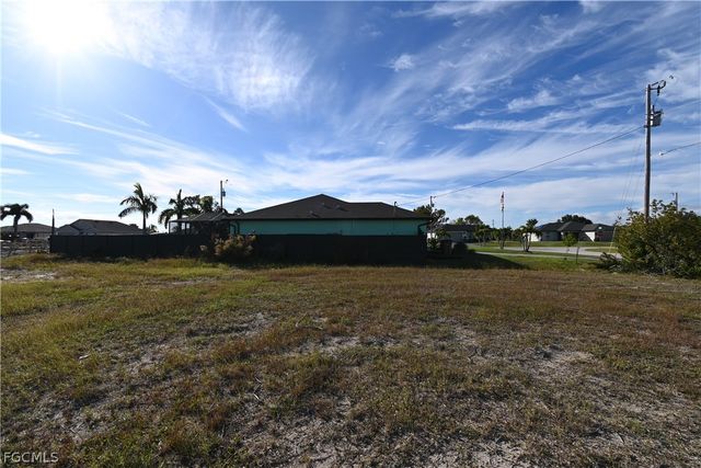 1300 NW 18th ST, Cape Coral, FL 33993
