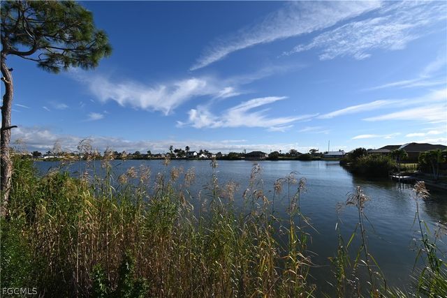 1300 NW 18th ST, Cape Coral, FL 33993