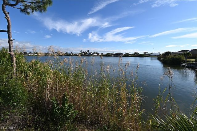 1300 NW 18th ST, Cape Coral, FL 33993