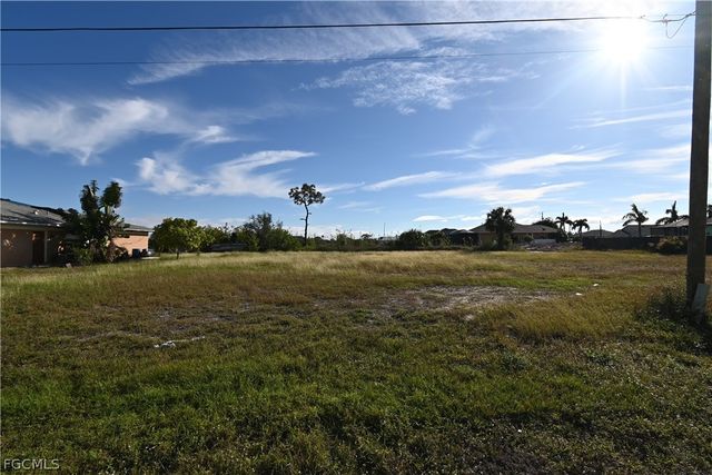 1300 NW 18th ST, Cape Coral, FL 33993