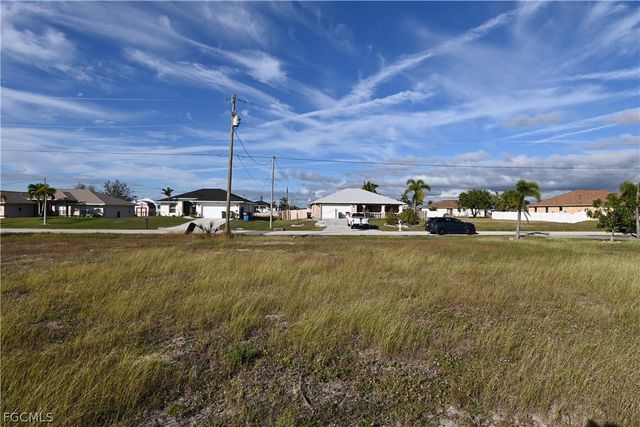 1300 NW 18th ST, Cape Coral, FL 33993