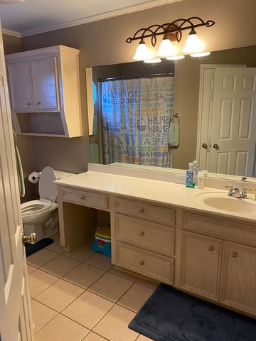 1025 Cressmont Street, Bossier City, LA 71111