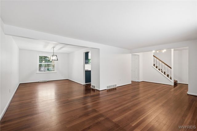 215 Fruitwood Terrace, Amherst, NY 14221