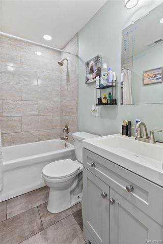 11545 Wahrman Street, Romulus, MI 48174