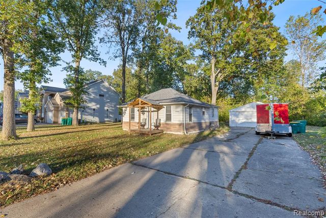 11545 Wahrman Street, Romulus, MI 48174