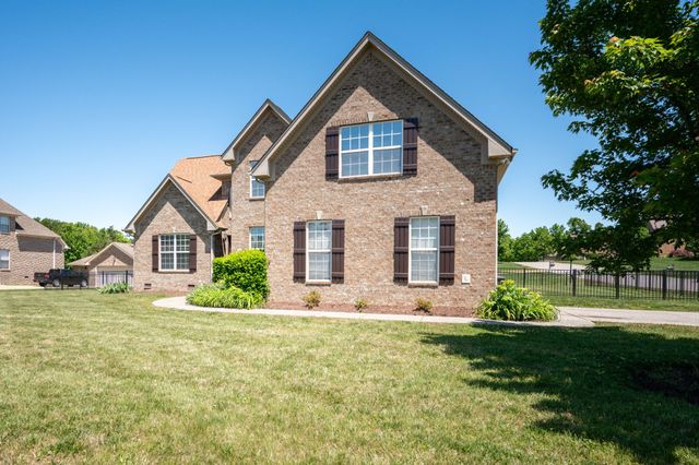 701 Scottland Trce, Mount Juliet, TN 37122