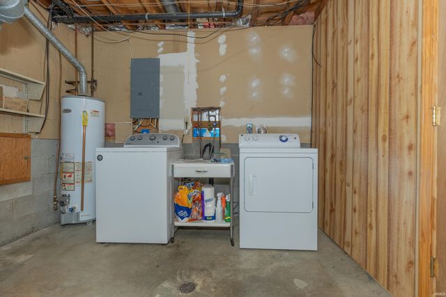5722 Gardenia Drive, Newburgh, IN 47630