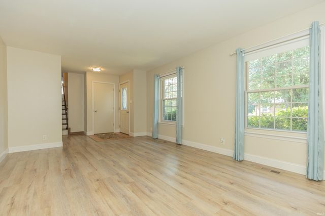 5722 Gardenia Drive, Newburgh, IN 47630