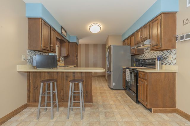 5722 Gardenia Drive, Newburgh, IN 47630