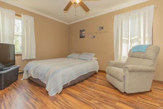 5722 Gardenia Drive, Newburgh, IN 47630
