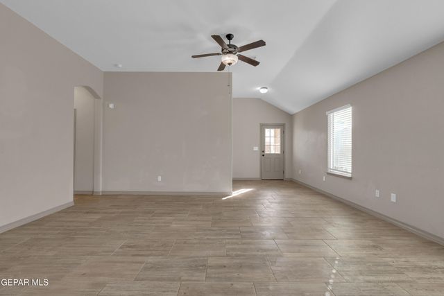 13756 Garforth Avenue, Horizon City, TX 79928