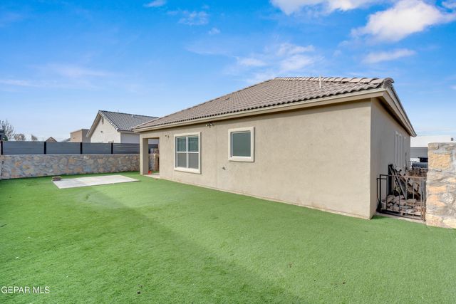 13756 Garforth Avenue, Horizon City, TX 79928