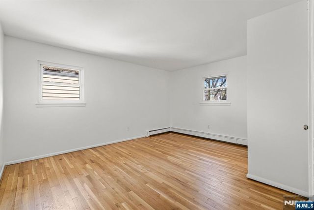 54 W Columbia Avenue, Palisades Park, NJ 07650