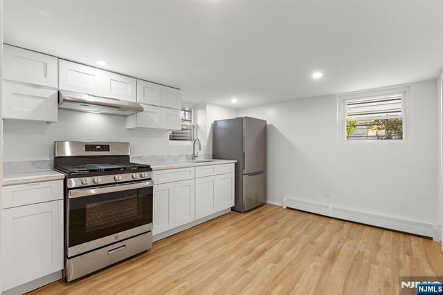 54 W Columbia Avenue, Palisades Park, NJ 07650